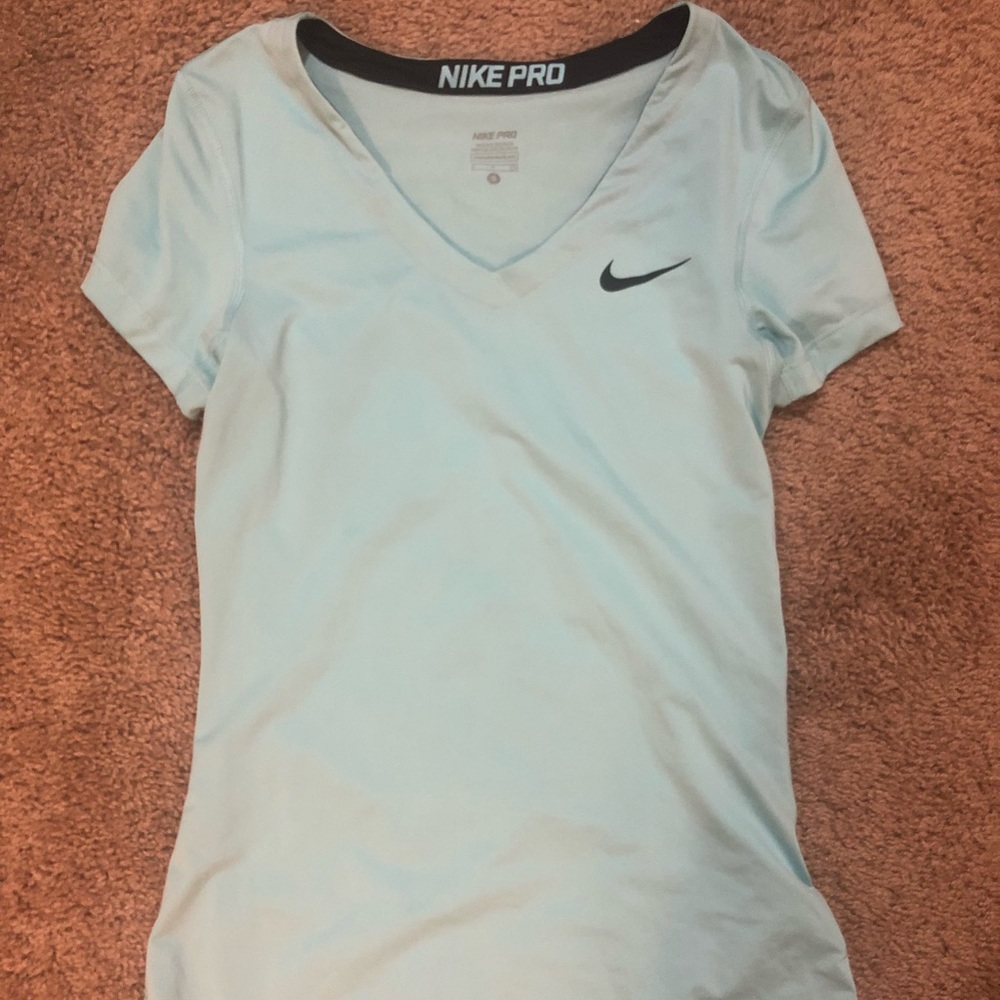 Nike dri fit workout top